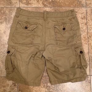 American eagle khaki cargo shorts
